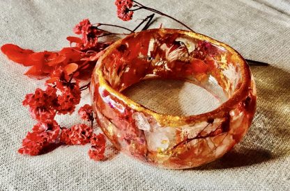Red Hydrangea Jewelry Set – Real Flower Bangle & Earrings with Gold Foil | Handmade Resin Gift for Her | Nature-Inspired Jewelry