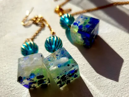 Luminous Lagoon Treasures – Glow-in-the-Dark Cube Earrings & Necklace Set