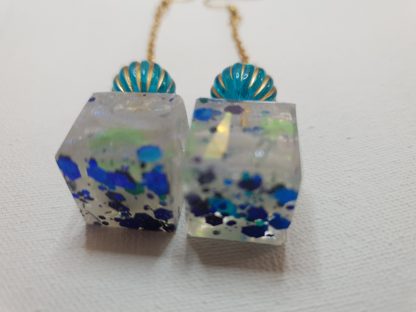 Luminous Lagoon Treasures – Glow-in-the-Dark Cube Earrings & Necklace Set