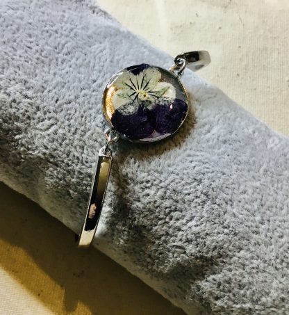 https://realflowerjewels.com/wp-content/uploads/2025/07/IMG_3951-scaled.jpeg
