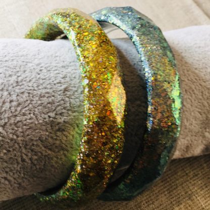 Set of 2 Glitter Resin Bangles – Golden Sparkle