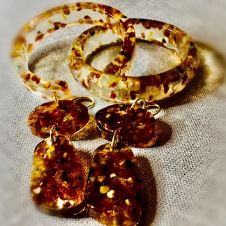 Golden Glow Amber Jewelry Set – Real Amber Resin Bangles & Drop Earrings | Handmade Statement Set | Elegant Gift for Her