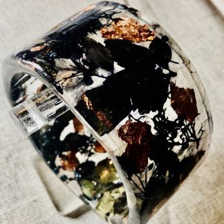 Nocturne Bloom – Real Flower Resin Bangle with Copper Foil