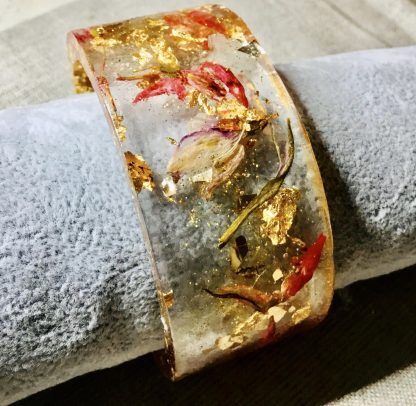 Golden Snowdrop Resin Bracelet