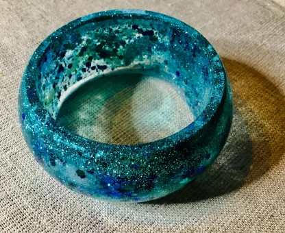 "Fantasy Tide" – Ocean-Inspired Resin Bangle
