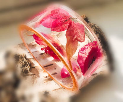 Whispers of Bloom” – Resin Bangle with Bougainvillea & Rose Petals