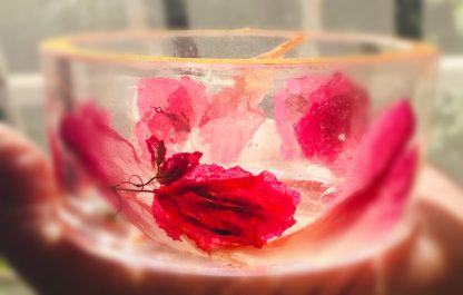 Whispers of Bloom” – Resin Bangle with Bougainvillea & Rose Petals
