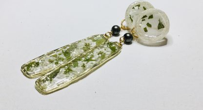 Nature's Elegance – Long Drop Earrings