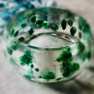 Blooming Serenity” – Real Baby’s Breath Resin Bangle