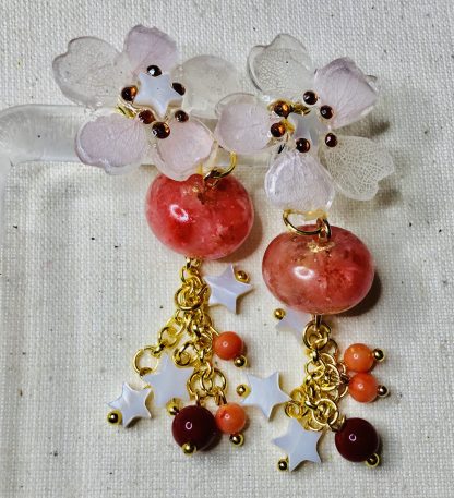 Blossom Galaxy" – Handmade Jewelry with Real Flowers