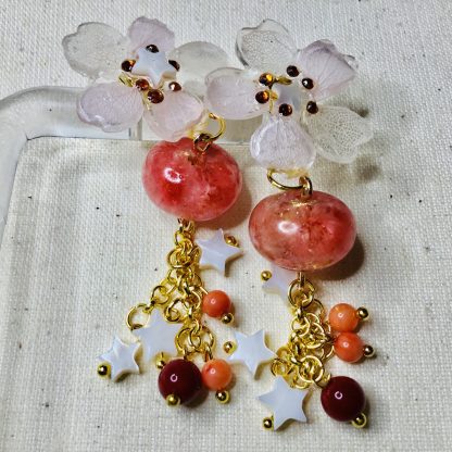 Blossom Galaxy" – Handmade Jewelry with Real Flowers