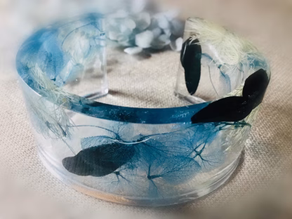 Ocean Bloom Cuff" – Real Blue Hydrangea Resin Bracelet