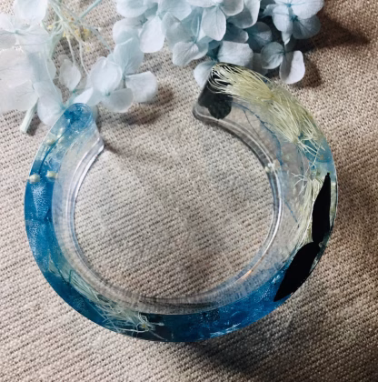 Ocean Bloom Cuff" – Real Blue Hydrangea Resin Bracelet
