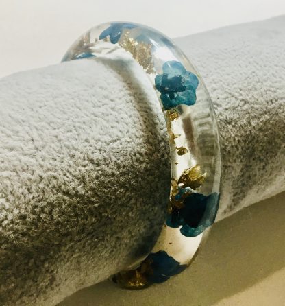Ethereal Forget-Me-Not Resin Jewelry Set – Real Blue Flowers in Resin Earrings & Bangle