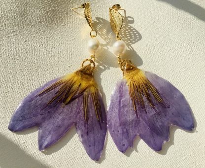 Golden Lily Drop Earrings – Real Waterlily Petal Jewellry
