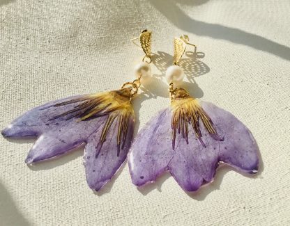 Golden Lily Drop Earrings – Real Waterlily Petal Jewellry