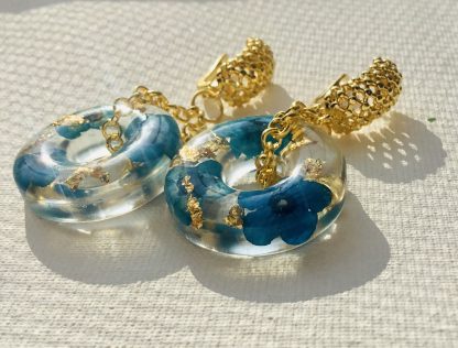 Ethereal Forget-Me-Not Resin Jewelry Set – Real Blue Flowers in Resin Earrings & Bangle