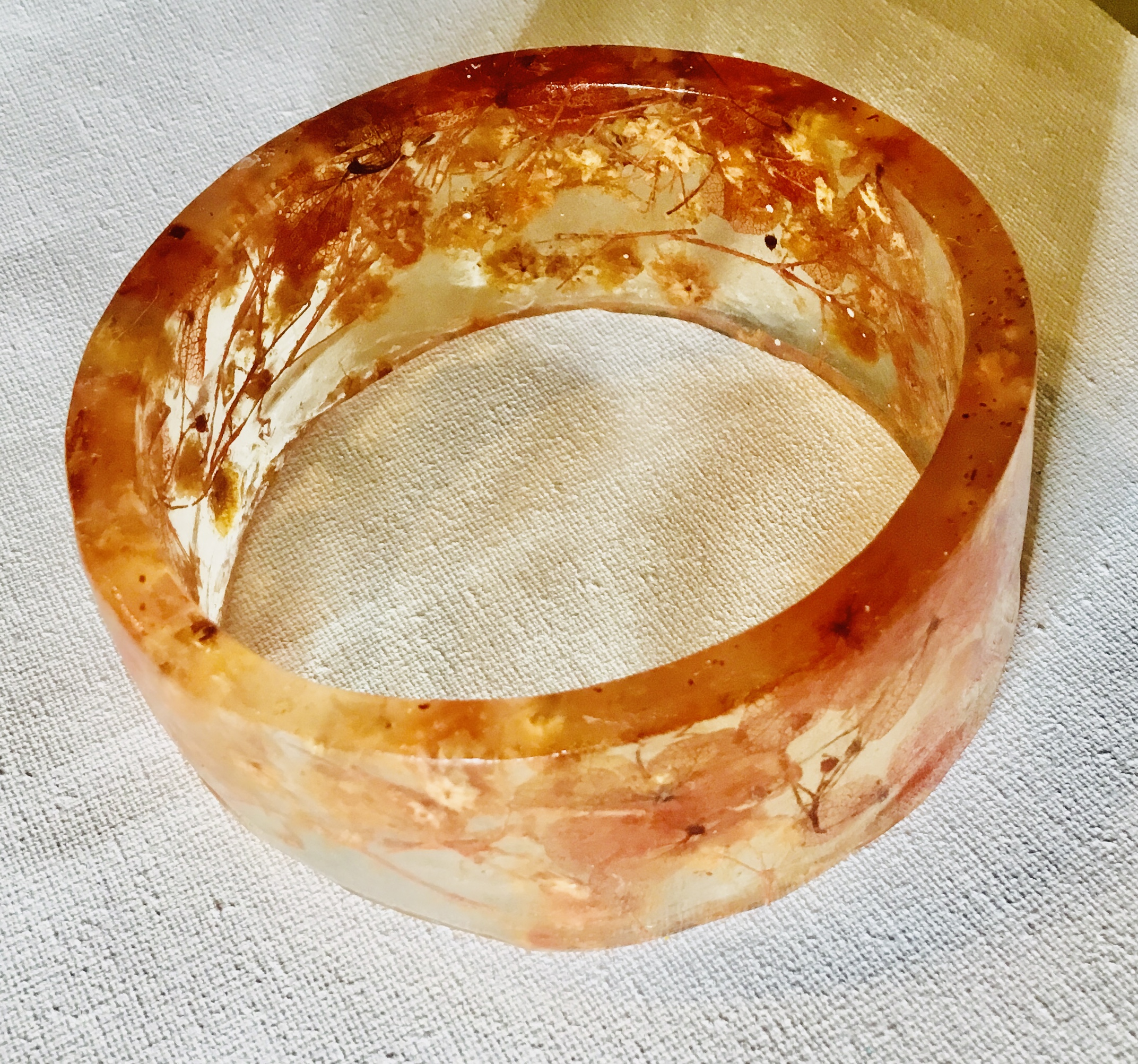 Golden Petal Whisper – Handmade Bracelet with Real Flowers - Image 6