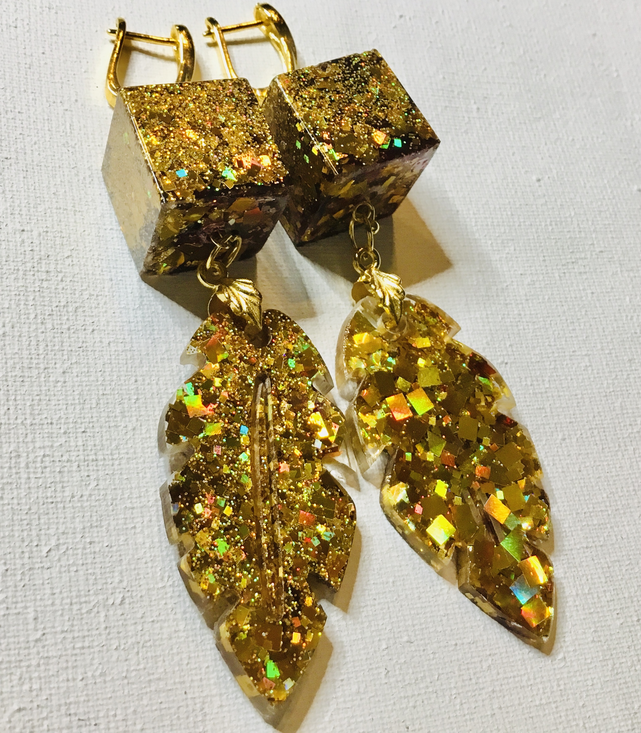 Gilded Forest Echo – Handmade Resin Leaf Earrings with Golden Mosaic Shimmer