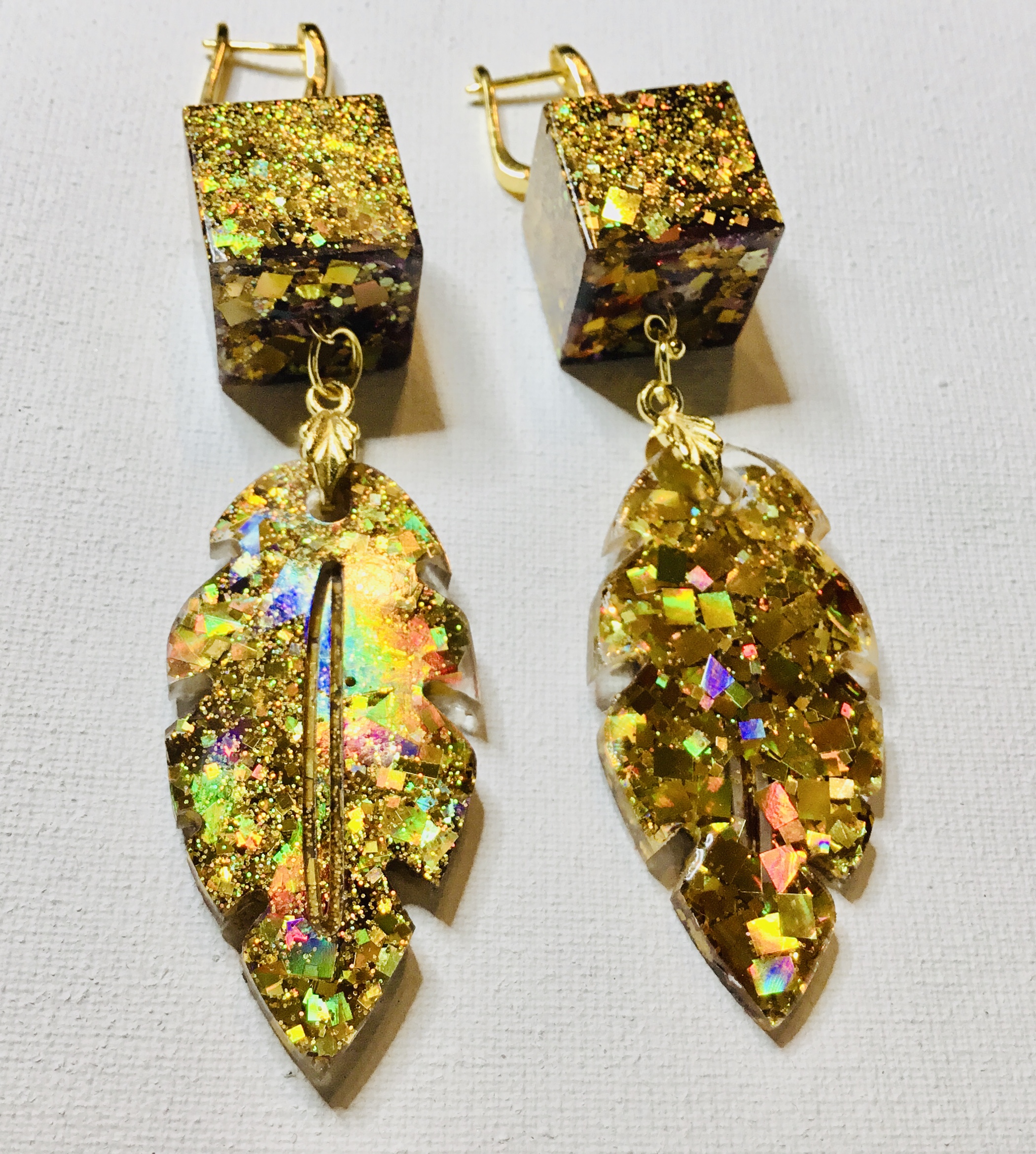 Gilded Forest Echo – Handmade Resin Leaf Earrings with Golden Mosaic Shimmer