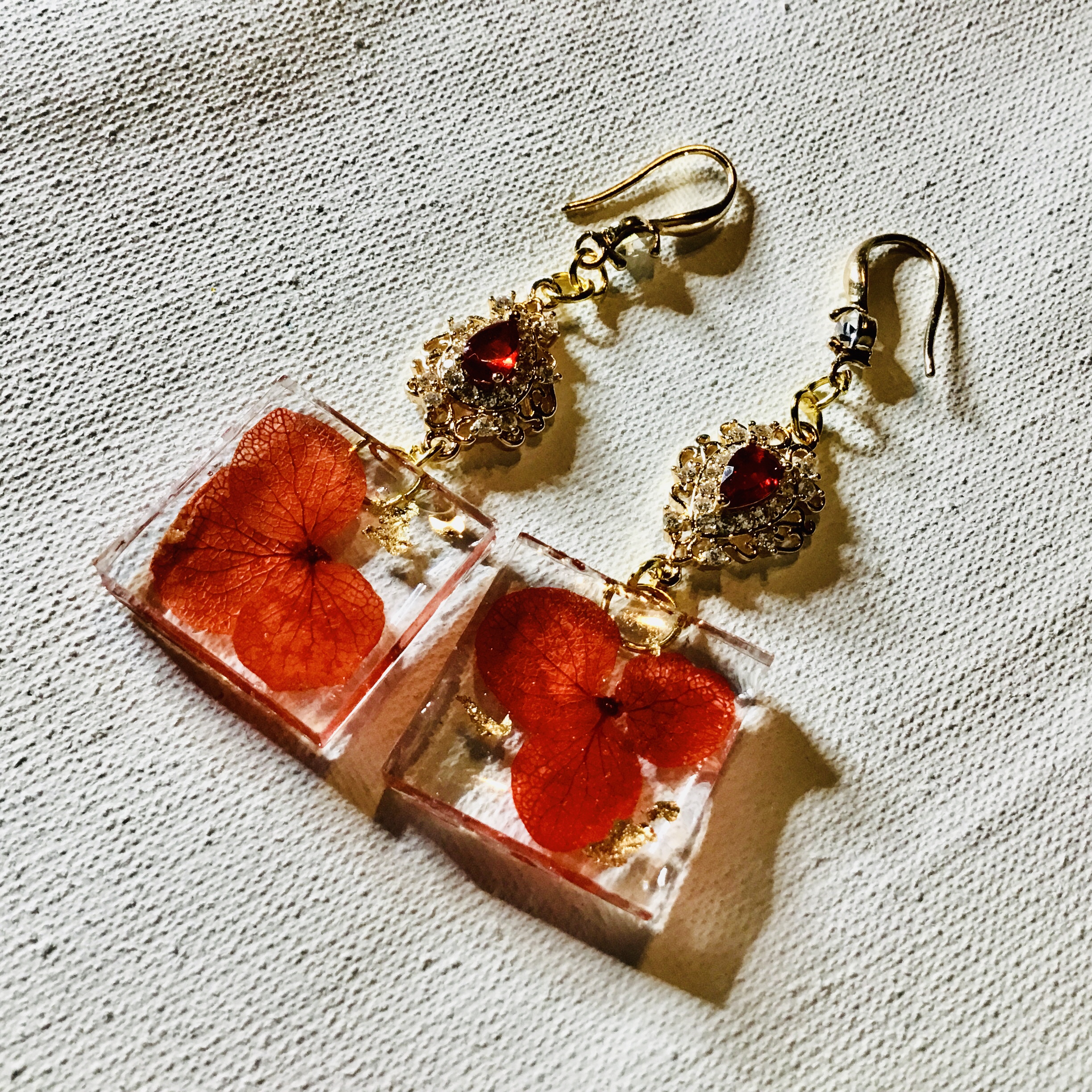Crimson Bloom Resin Earrings – Real Red Hydrangea Jewelry - Image 4