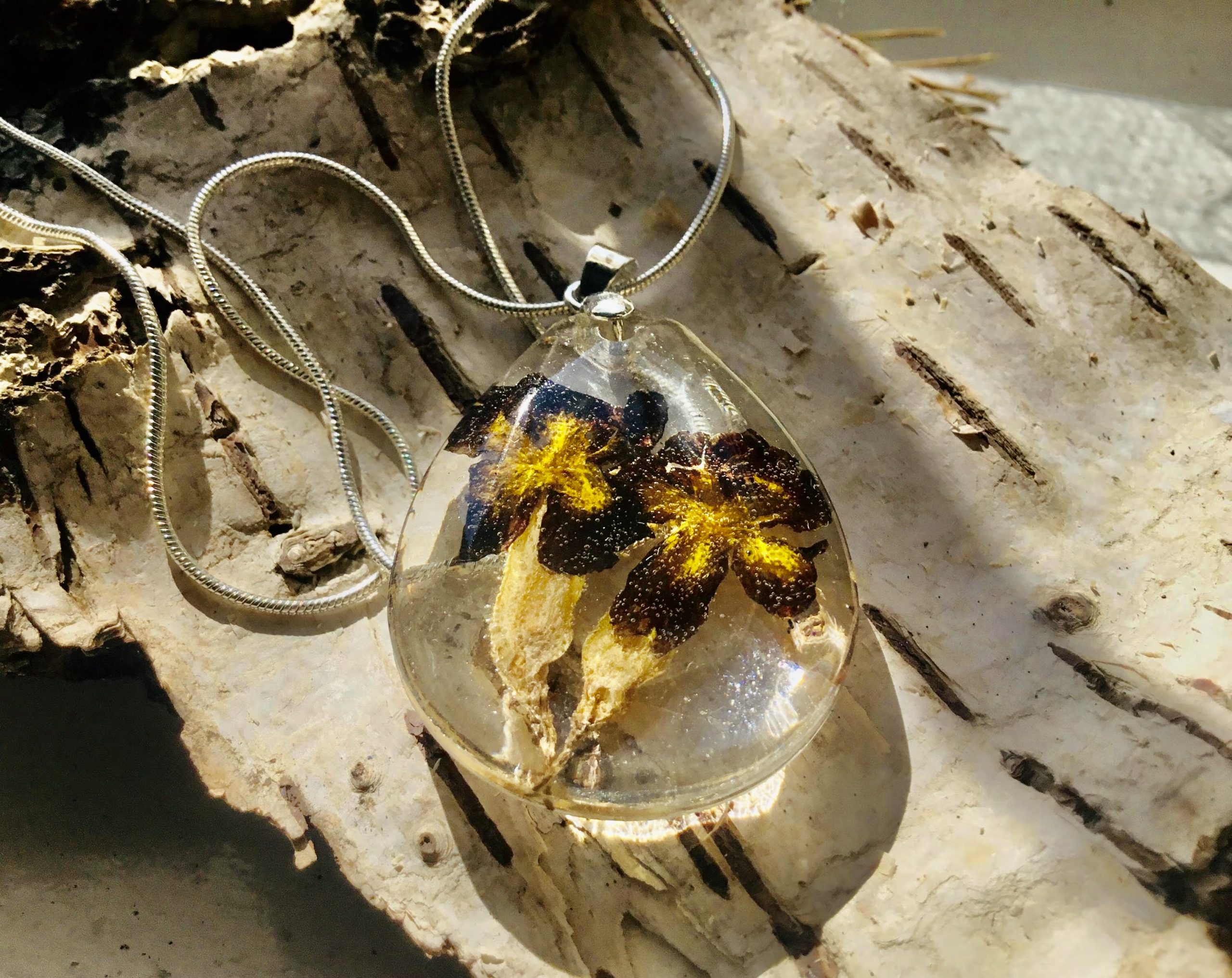 Real Violet Flower Pendant Necklace