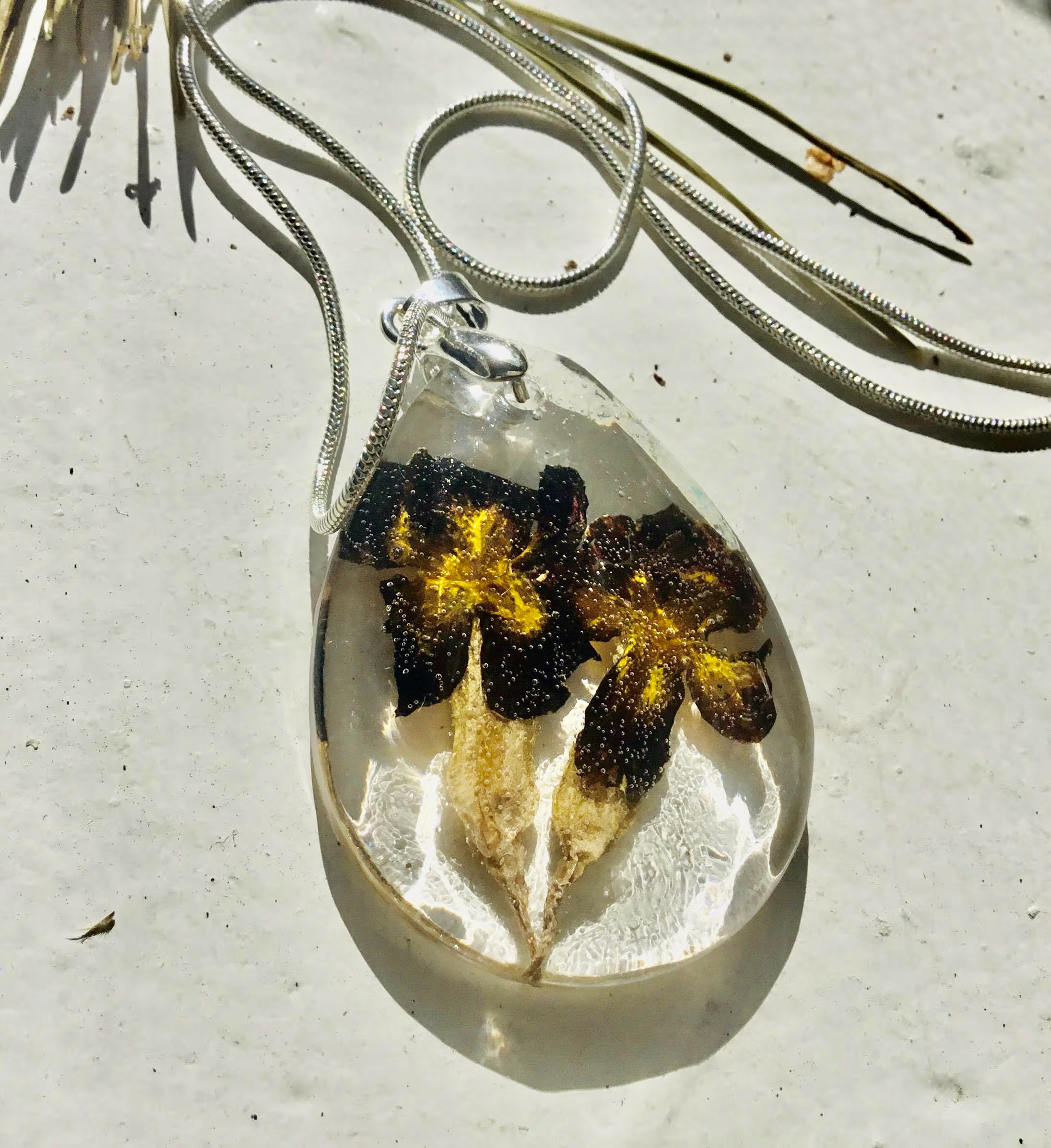 Real Violet Flower Pendant Necklace